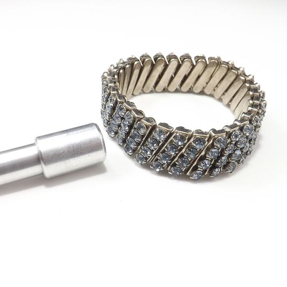 Vintage Light Blue Rhinestone Bracelet, Expansion Style, 1950s - Picture 5 of 10